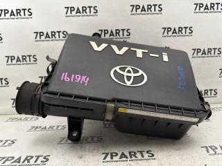 Корпус воздушного фильтра TOYOTA BB QNC21 3SZVE 17700-B1030 2 ракурс