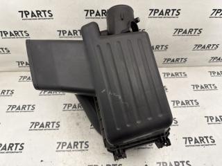 Корпус воздушного фильтра TOYOTA VISTA ZZV50 1ZZFE 17080-22010 2 ракурс