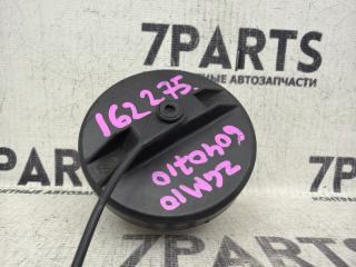Крышка топливного бака TOYOTA ISIS ZGM10 2ZR-FAE 2 ракурс