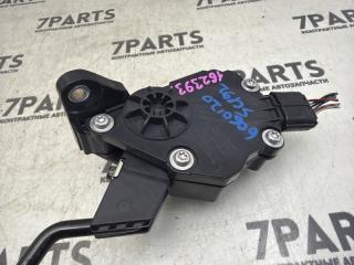 Педаль подачи топлива TOYOTA BELTA SCP92 2SZFE 78110-52010 3 ракурс Педаль подачи топлива TOYOTA BELTA SCP92 2SZFE 78110-52010 3 ракурс