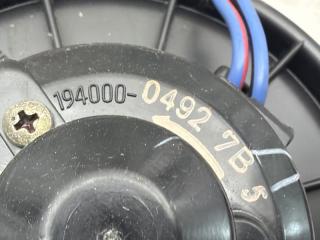 Мотор печки TOYOTA VITZ SCP10 1SZFE 3 ракурс Мотор печки TOYOTA VITZ SCP10 1SZFE 3 ракурс