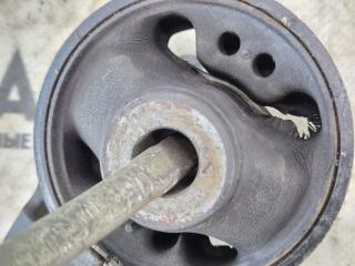 Подушка двигателя задняя TOYOTA VITZ KSP130 1KRFE 4 ракурс