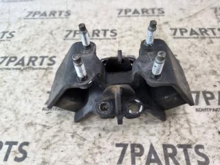 Подушка двигателя задняя TOYOTA MARK II GX100 1GFE 3 ракурс