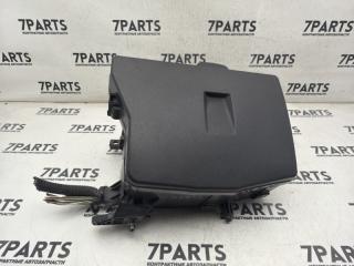 Блок предохранителей TOYOTA AVENSIS ZRT272 3ZRFAE ,82115-05D80 1 ракурс