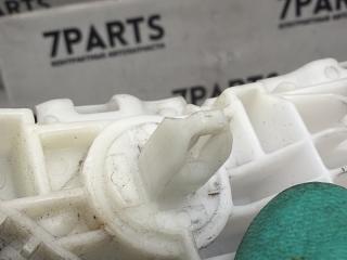 Крепление бампера левое переднее TOYOTA BELTA SCP92 2SZFE 52536-52141 3 ракурс