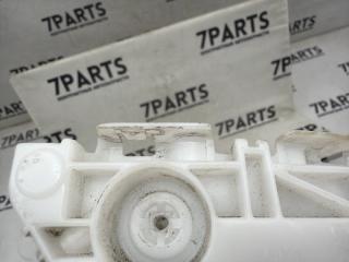 Крепление бампера правое переднее TOYOTA BELTA SCP92 2SZFE 52535-52131 4 ракурс