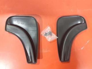 Запчасть брызговик задний Fiat Punto