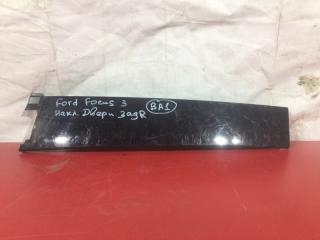 Запчасть накладка двери задняя правая Ford Focus