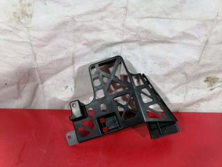 Запчасть кронштейн бампера передний левый Mazda 3 BK