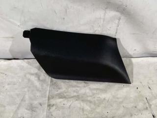 Запчасть накладка салона передняя левая Mazda 3