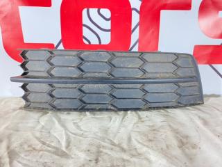 Заглушка ПТФ передняя правая Skoda rapid