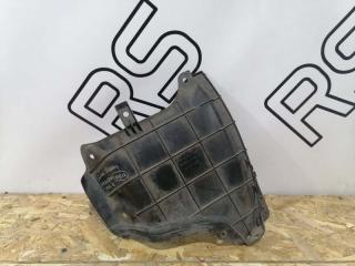 Запчасть подкрылок задний правый Lexus CT200H