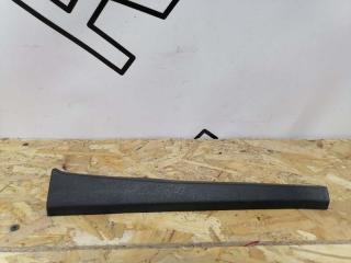 Запчасть накладка стойки передняя правая Porsche Cayenne