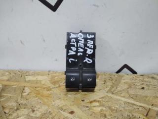 Запчасть блок управления стеклоподъемниками передний правый Opel Astra