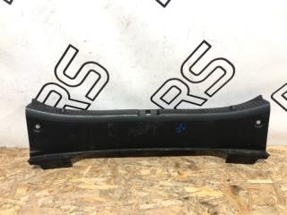 Накладка замка багажника Mercedes-Benz C-Class контрактная Накладка замка багажника Mercedes-Benz C-Class