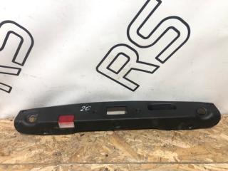 Накладка замка багажника Mercedes-Benz C-Class контрактная Накладка замка багажника Mercedes-Benz C-Class