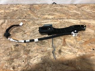 Кронштейн ручки двери задний правый Mazda 6