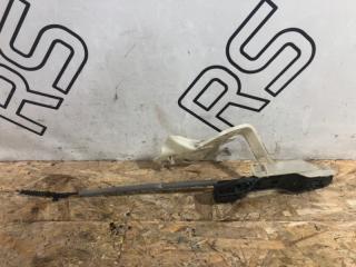 Запчасть кронштейн ручки двери задний левый Volkswagen Touareg