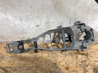 Кронштейн ручки двери передний правый Skoda Fabia контрактная Кронштейн ручки двери передний правый Skoda Fabia