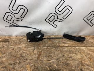 Замок двери задний левый Skoda Fabia