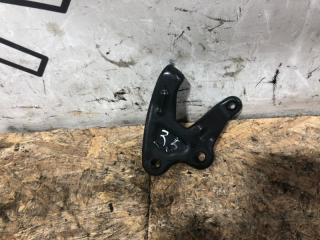 Фото запчасти кронштейн Volkswagen Touareg контрактная запчасть Запчасть кронштейн Volkswagen Touareg