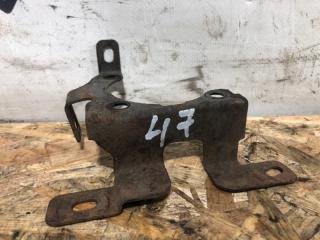 Кронштейн Mazda 6 контрактная Кронштейн Mazda 6