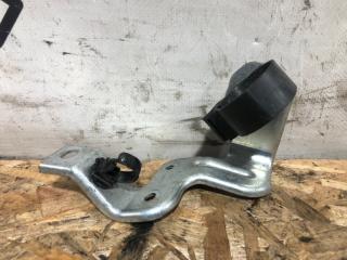 Кронштейн Mazda 6 контрактная Кронштейн Mazda 6