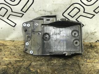 Крепление аккумулятора Mazda 6