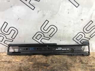 Фото запчасти кронштейн левый Volkswagen Touareg контрактная запчасть Запчасть кронштейн левый Volkswagen Touareg