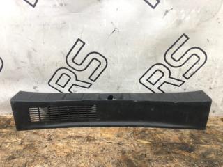 Накладка замка багажника Mitsubishi Outlander контрактная Накладка замка багажника Mitsubishi Outlander