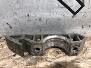 Запчасть крепление стабилизатора переднее Volkswagen Touareg