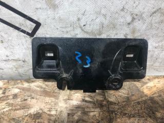 Кронштейн передний Mercedes-Benz E-Class