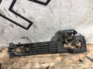 Запчасть кронштейн ручки двери передний правый Lifan Smily