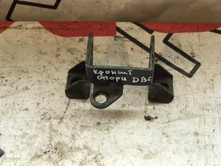 Фото запчасти кронштейн опоры двигателя левый Mitsubishi ASX контрактная запчасть Запчасть кронштейн опоры двигателя левый Mitsubishi ASX