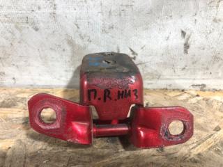 Петля двери передняя правая Mazda 6