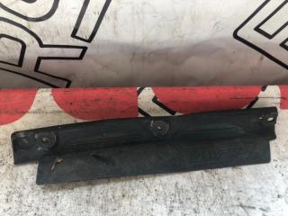 Уплотнитель крыла передний левый Mazda CX-5