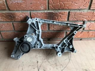 Запчасть кронштейн генератора Infiniti Q50