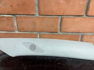 Обшивка стойки кузова передняя правая Skoda Fabia 2010