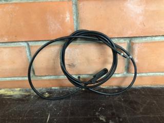 Трос замка капота Skoda Fabia