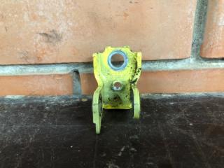 Петля двери задняя правая Skoda Fabia