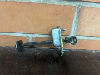 Ограничитель двери задний левый Hyundai i40