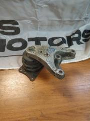 Подушка крепления двигателя Skoda Fabia 2010