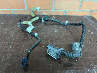 Запчасть проводка двери передняя левая Nissan Juke