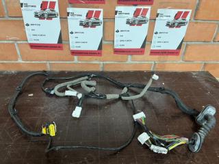 Запчасть проводка двери передняя правая Nissan Qashqai