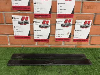 Фото запчасти накладка порога передняя SsangYong Rexton контрактная запчасть Запчасть накладка порога передняя SsangYong Rexton