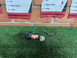 Фото запчасти насос омывателя SsangYong Rexton контрактная запчасть Запчасть насос омывателя SsangYong Rexton