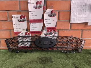 Запчасть решетка радиатора Lada Vesta