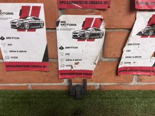 Крепление радиатора CX-5 1