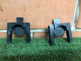 Запчасть кронштейн радиатора Mazda 6