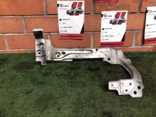 Запчасть кронштейн фары правый Jaguar Xf